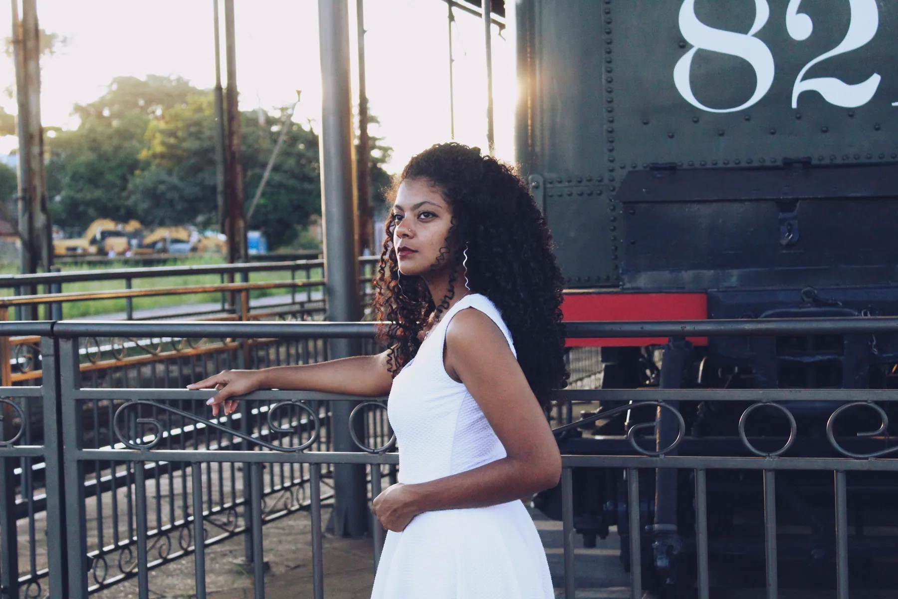 Adriele Fernandes — Estação Rodoviária — Magon Fotografia